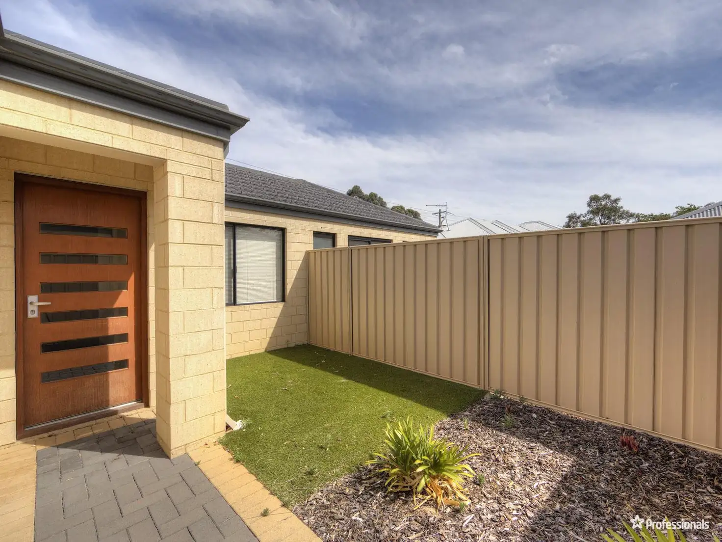 Main view of Homely house listing, 4/5 Pulchella Street, Wattle Grove WA 6107