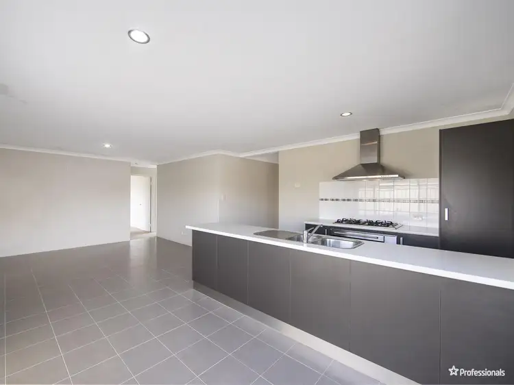 Fifth view of Homely house listing, 4/5 Pulchella Street, Wattle Grove WA 6107