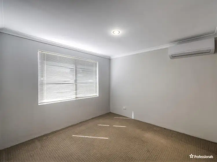 Seventh view of Homely house listing, 4/5 Pulchella Street, Wattle Grove WA 6107
