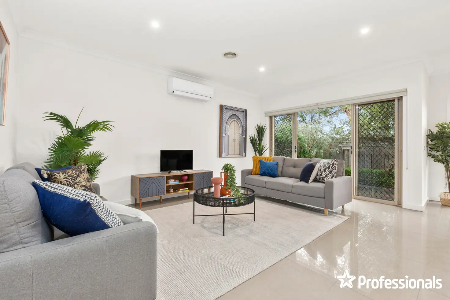 Main view of Homely townhouse listing, 2/51 Chandler Road, Boronia VIC 3155