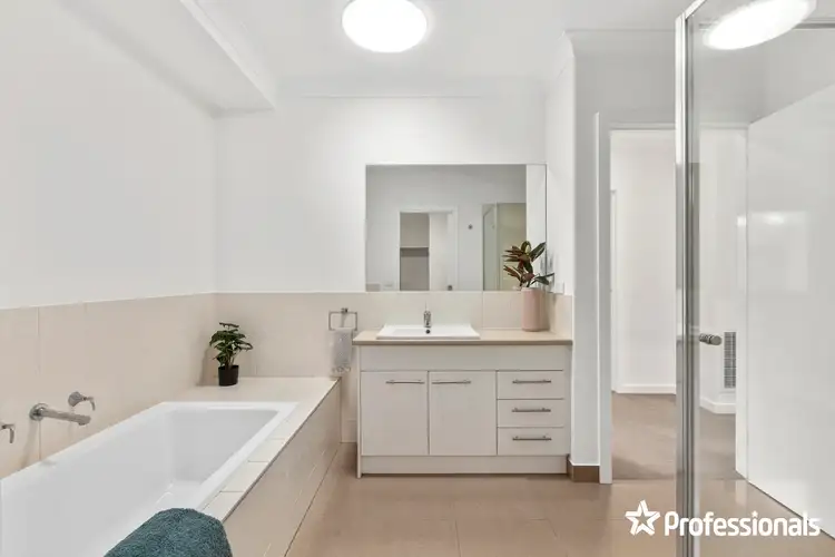 Sixth view of Homely townhouse listing, 2/51 Chandler Road, Boronia VIC 3155