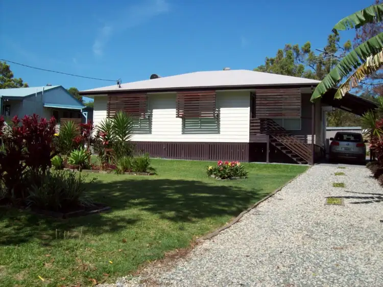 26 Rhodes Street, Macleay Island QLD 4184