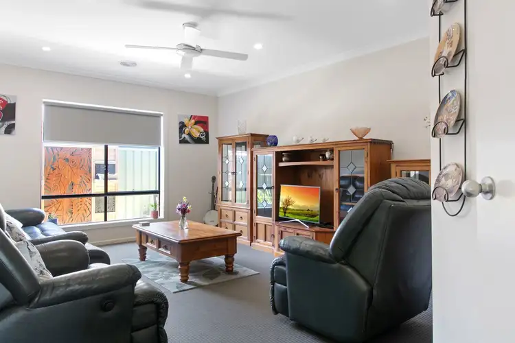 Second view of Homely house listing, 10 Merlot Close, Maiden Gully VIC 3551