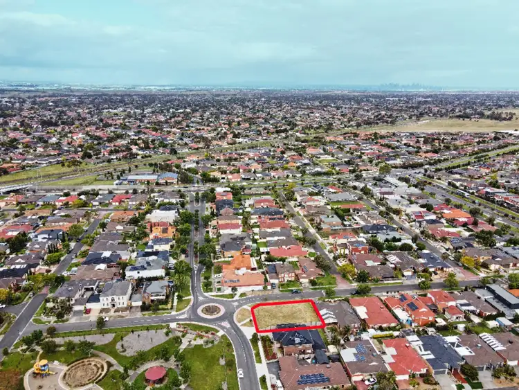 Fifth view of Homely land listing, 33 Roseleigh Boulevard, Sydenham VIC 3037