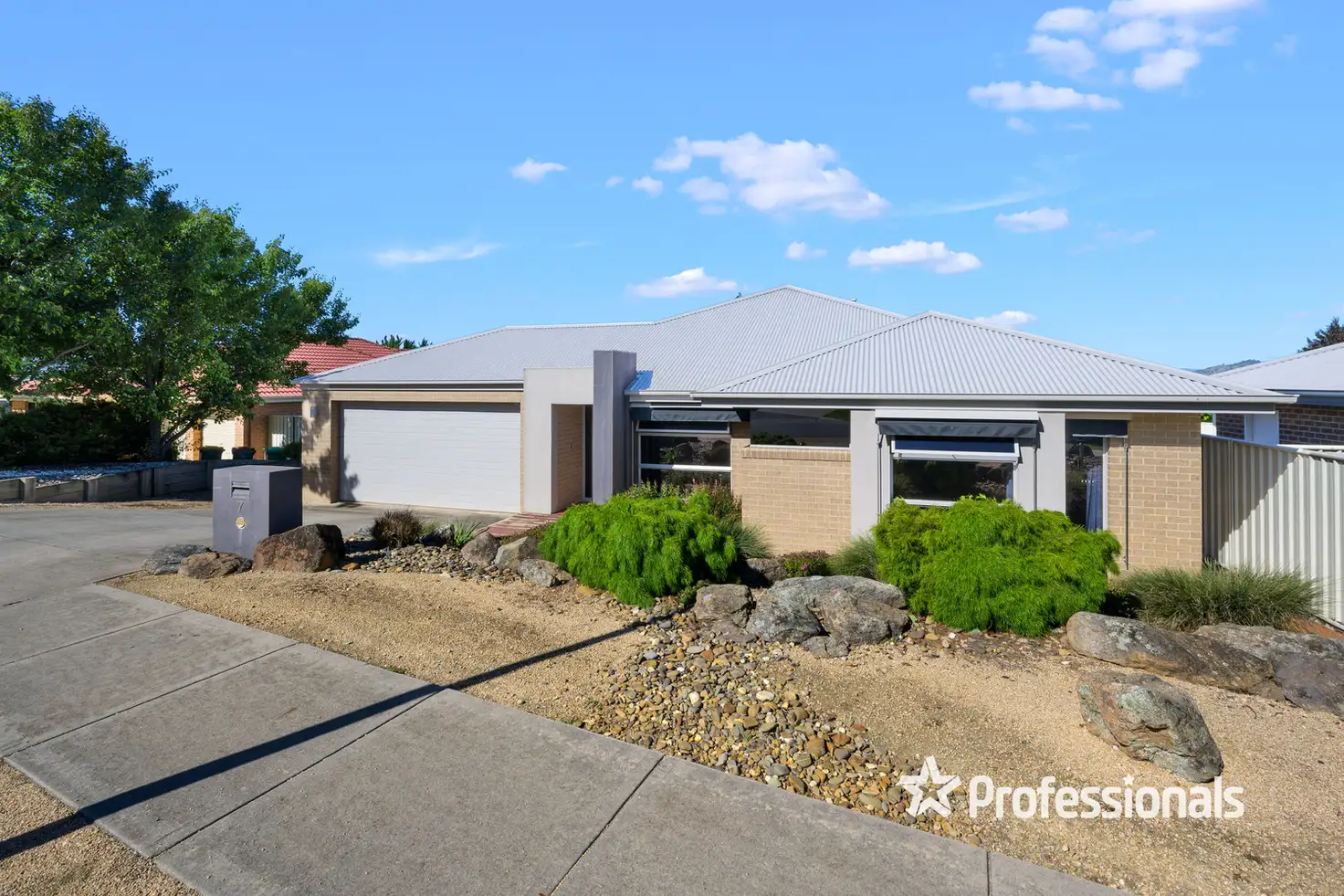 Main view of Homely house listing, 7 Killarney Court, Wodonga VIC 3690