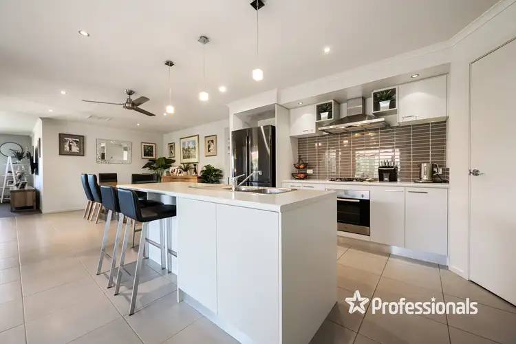 Sixth view of Homely house listing, 7 Killarney Court, Wodonga VIC 3690