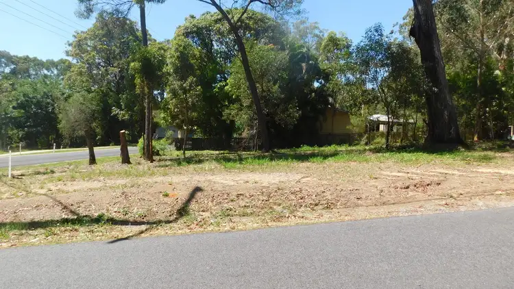 1 Wirralee Street, Macleay Island QLD 4184