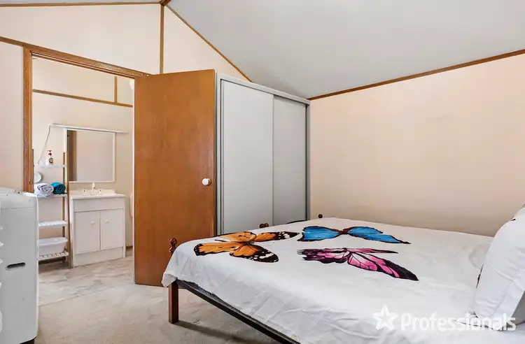 Fifth view of Homely house listing, 20 Ross Pincott Drive, Mooroolbark VIC 3138
