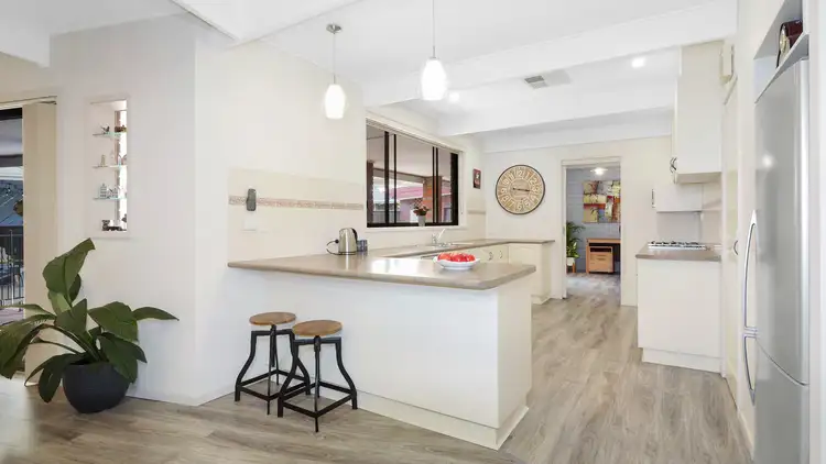 Fifth view of Homely house listing, 3 Swan Court, Shepparton VIC 3630