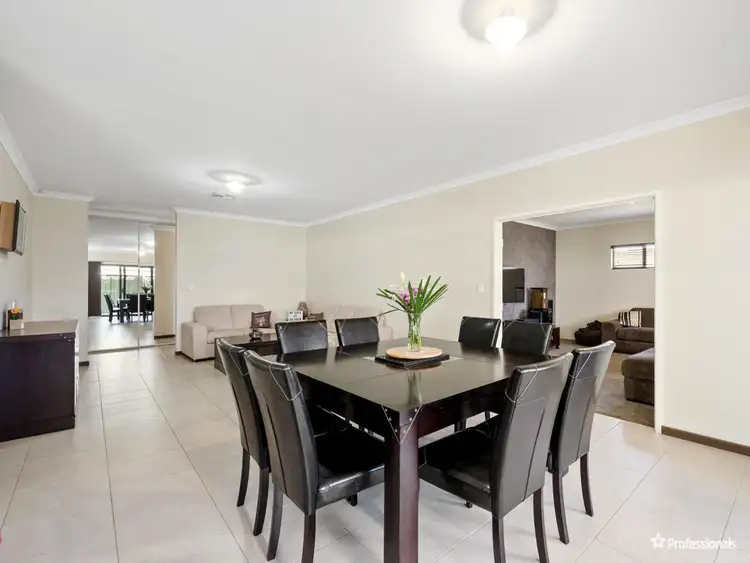 Fifth view of Homely house listing, 2 Bardook Gardens, Forrestfield WA 6058