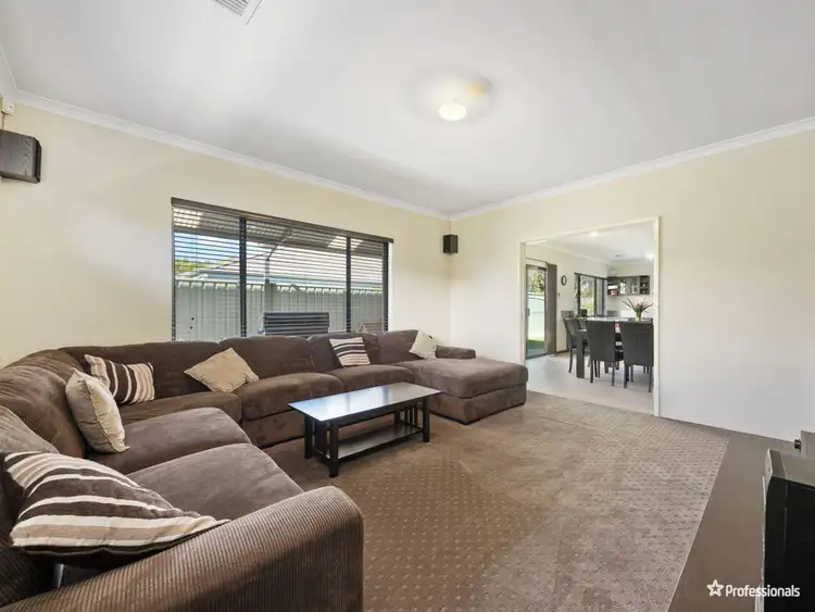 Sixth view of Homely house listing, 2 Bardook Gardens, Forrestfield WA 6058