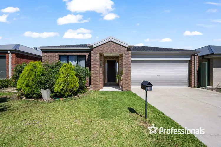 Main view of Homely house listing, 11 Inwood Crescent, Wodonga VIC 3690