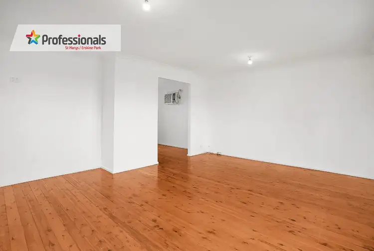 Second view of Homely house listing, 11 Explorers Way, St Clair NSW 2759