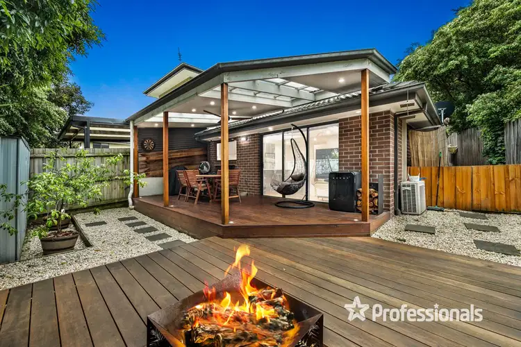 Main view of Homely unit listing, 10 Hillside Close, Montrose VIC 3765