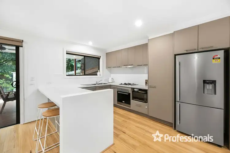 Fifth view of Homely unit listing, 10 Hillside Close, Montrose VIC 3765