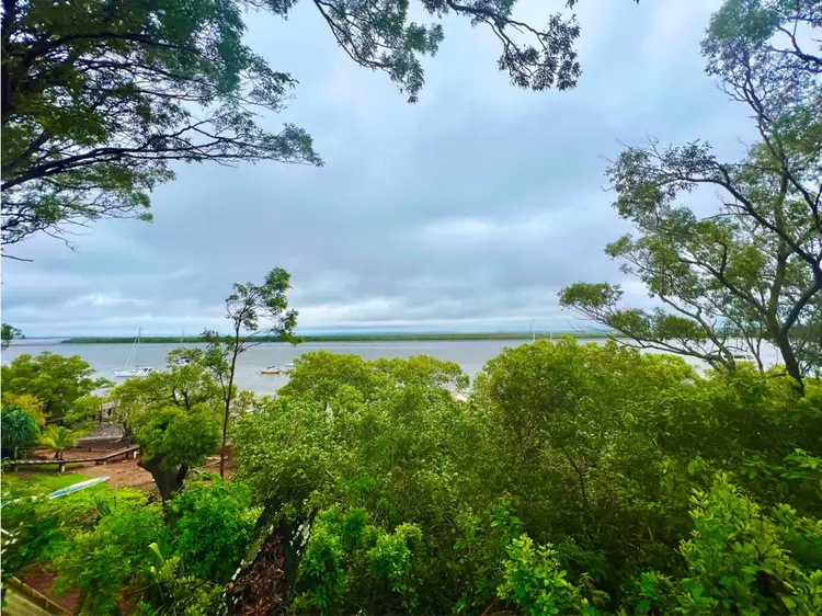 134 Western Road, Macleay Island QLD 4184