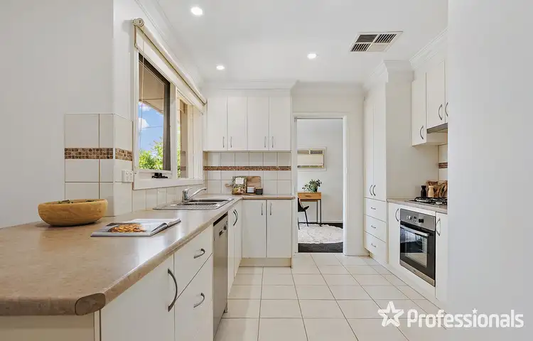 Sixth view of Homely house listing, 27 Zina Grove, Mooroolbark VIC 3138