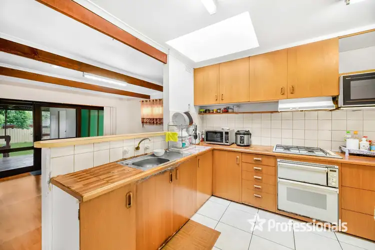 Fourth view of Homely house listing, 1 Aminga Court, Croydon VIC 3136