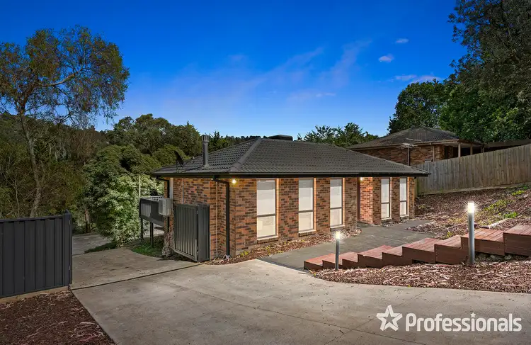 121 Commercial Road, Mount Evelyn VIC 3796