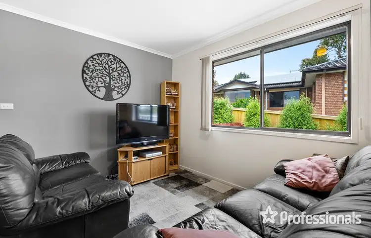 Sixth view of Homely house listing, 3 Barker Drive, Mooroolbark VIC 3138