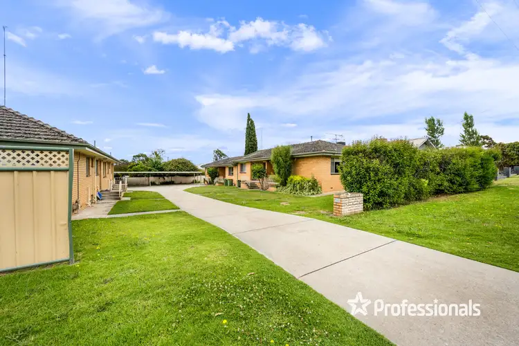 Second view of Homely unit listing, 3/121 Gralen Street, Wodonga VIC 3690