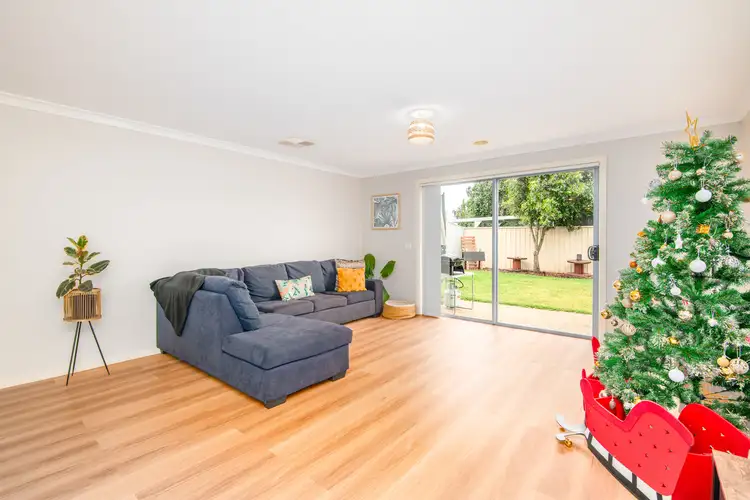 Sixth view of Homely house listing, 9 Sugargum Crescent, Kialla VIC 3631