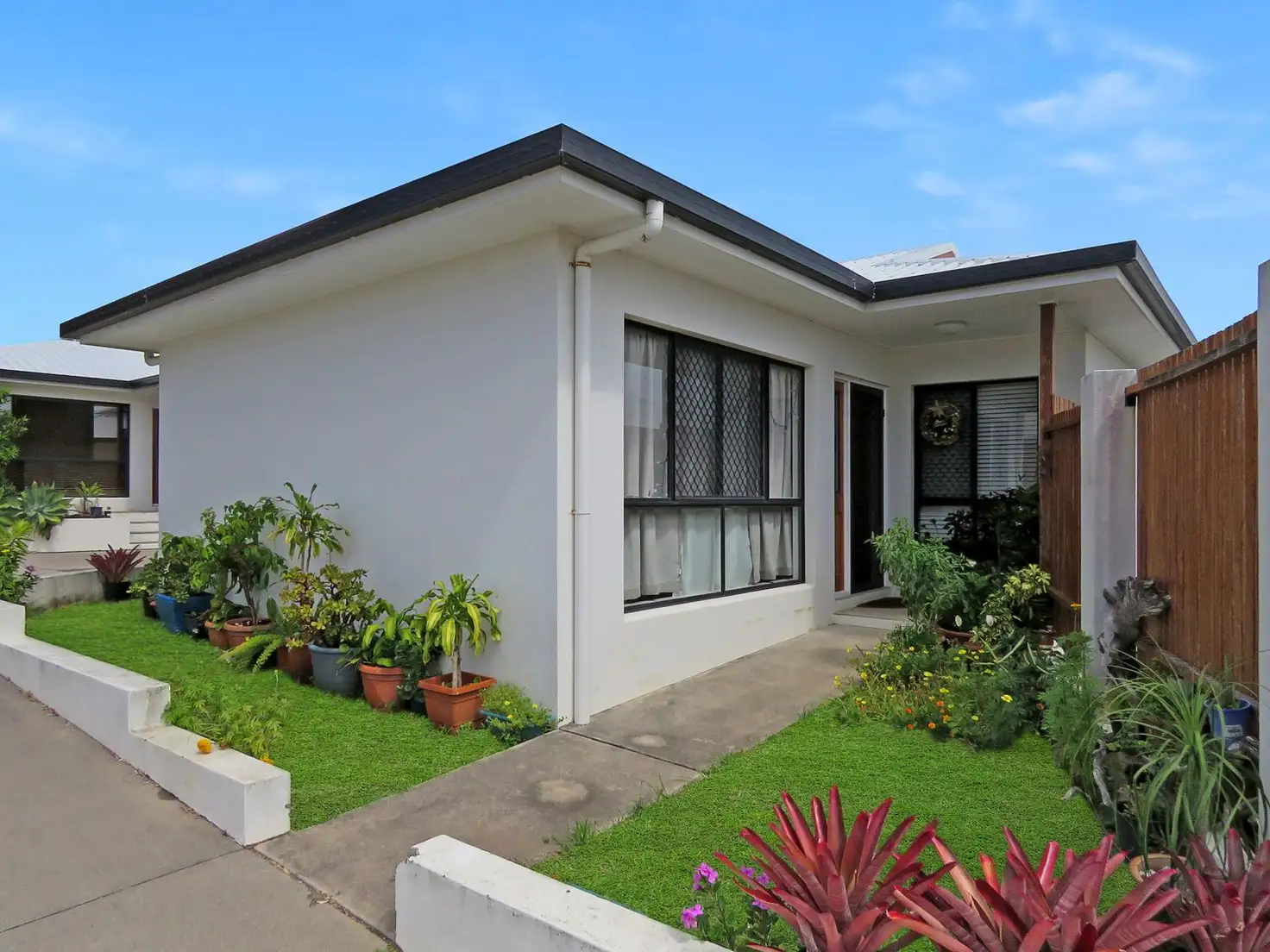 Main view of Homely unit listing, 2/13 Queens Road, Bowen QLD 4805