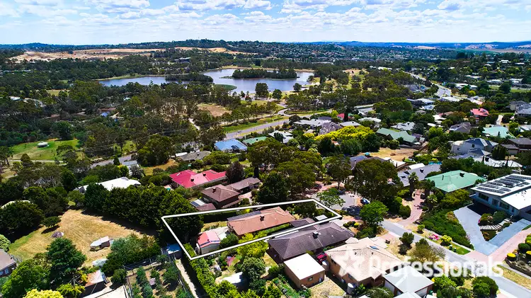Second view of Homely house listing, 15 Kenthurst Court, Lilydale VIC 3140