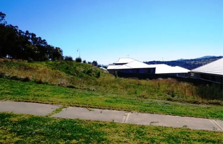 26 John Howe Circuit