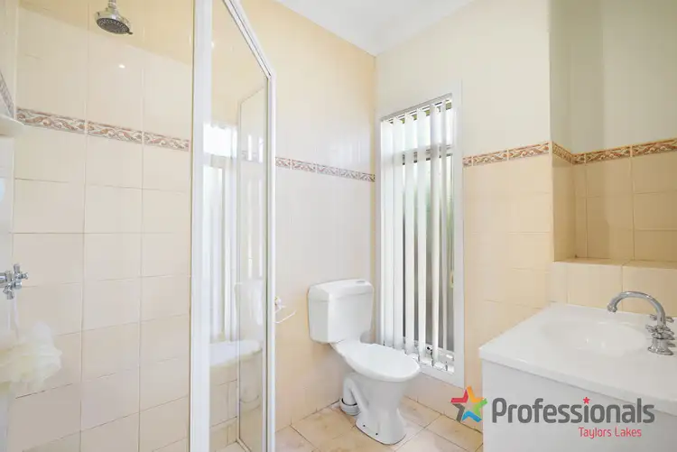 Sixth view of Homely house listing, 2a Malster Court, Keilor Downs VIC 3038