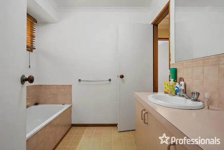 Fifth view of Homely house listing, 18 Mitarm Close, Mount Evelyn VIC 3796