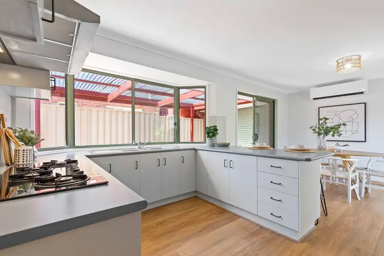 Fifth view of Homely house listing, 13 Penlow Court, Hillside VIC 3037
