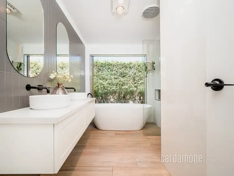 Sixth view of Homely house listing, 5 Chifley Close, Shepparton VIC 3630