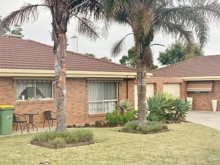 10 Everingham Street