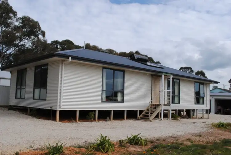 63 Charles Street, Avoca VIC 3467