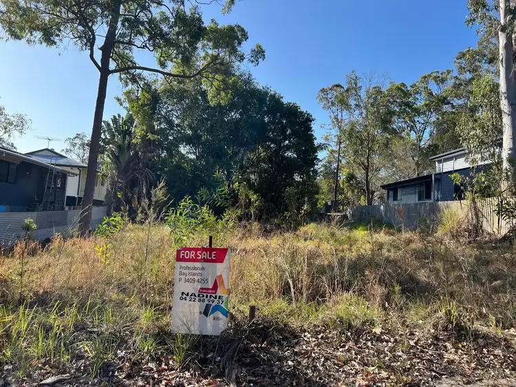 23 Eastern Road, Macleay Island QLD 4184