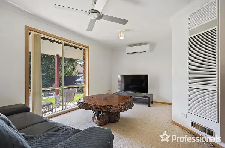 Second view of Homely unit listing, 3/8-9 Hyde Park Walk, Mooroolbark VIC 3138