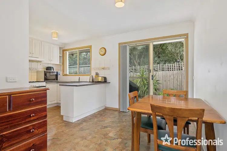 Third view of Homely unit listing, 3/8-9 Hyde Park Walk, Mooroolbark VIC 3138