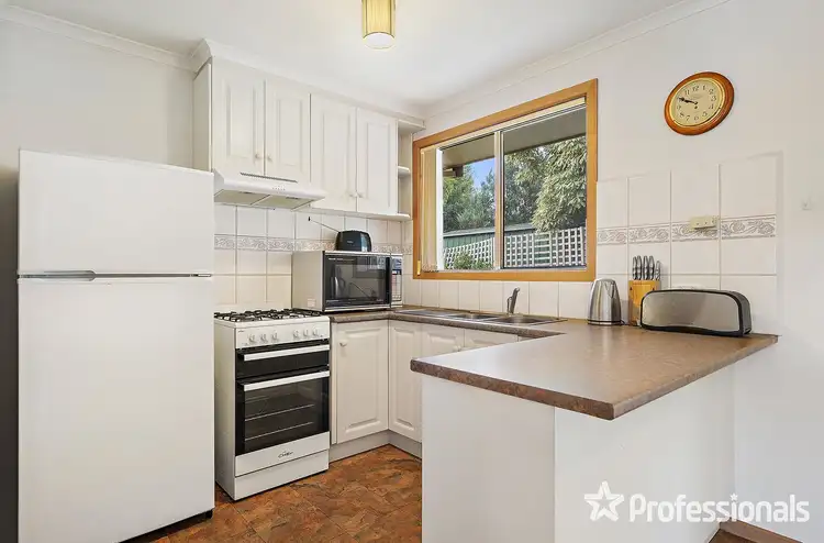 Fourth view of Homely unit listing, 3/8-9 Hyde Park Walk, Mooroolbark VIC 3138