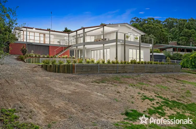 16 Chaffer Street, Chum Creek VIC 3777