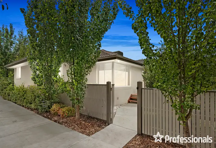 5 Lancaster Road, Mooroolbark VIC 3138