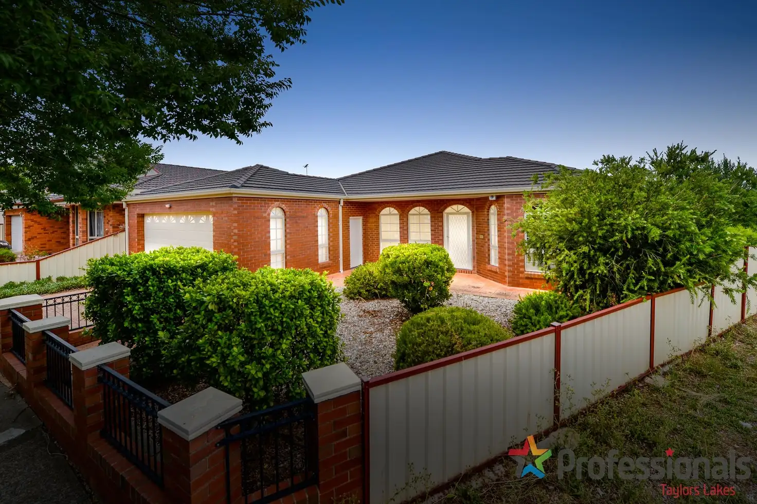 Main view of Homely house listing, 9 Roseleigh Boulevard, Sydenham VIC 3037