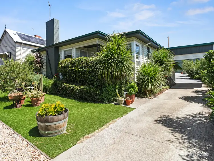9 Clarendon Street, Maryborough VIC 3465