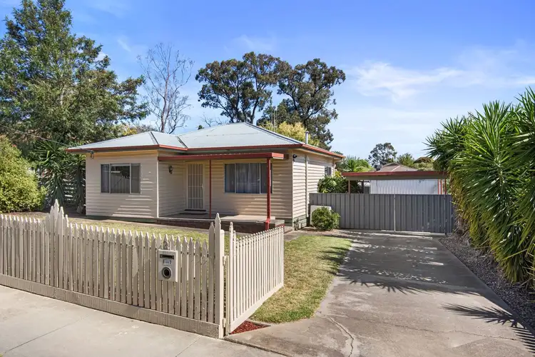 31 Nelson Street, California Gully VIC 3556