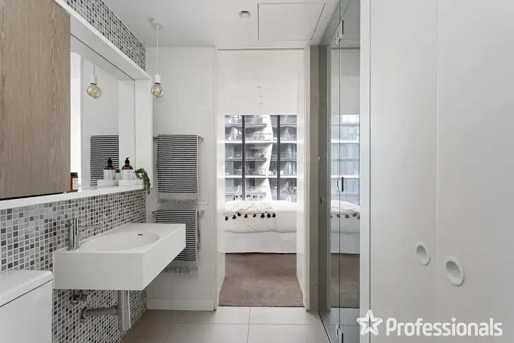 Third view of Homely apartment listing, 309/74 Queens Road, Melbourne VIC 3004