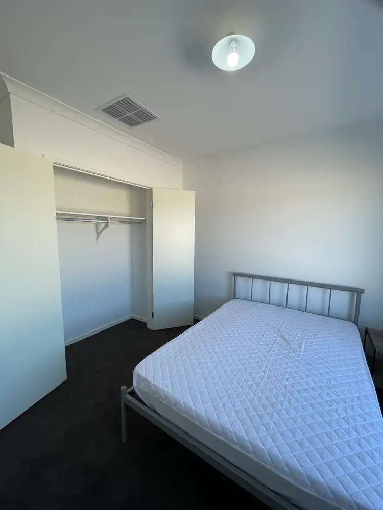 Fourth view of Homely house listing, 4 Goldsmith Avenue, Kialla VIC 3631