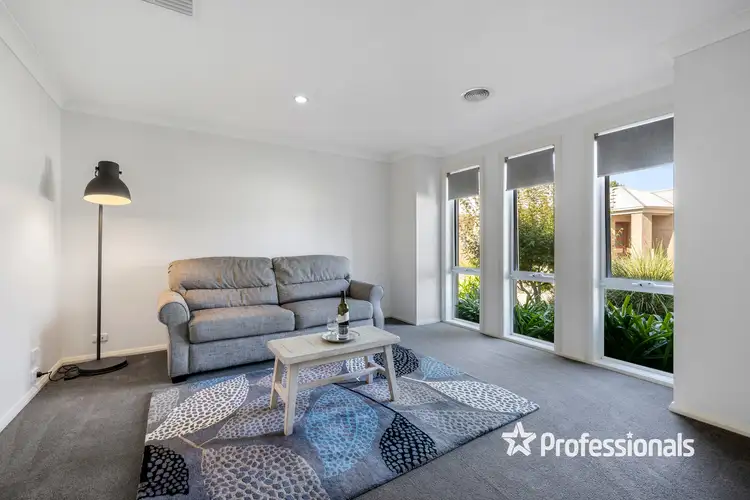 Second view of Homely house listing, 7 Grange Close, Wodonga VIC 3690
