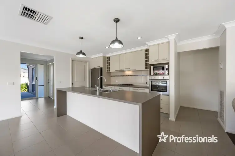 Fourth view of Homely house listing, 7 Grange Close, Wodonga VIC 3690
