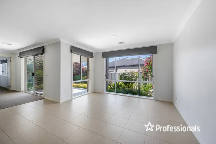 Sixth view of Homely house listing, 7 Grange Close, Wodonga VIC 3690