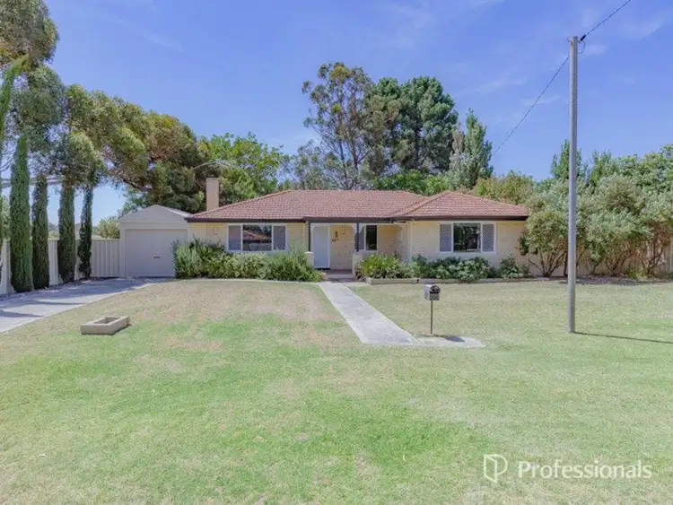 9 Pine Tree Close, Armadale WA 6112